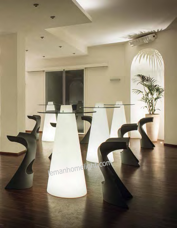 MANGE DEBOUT - Leman Home Light - Location mobilier lumineux Pays